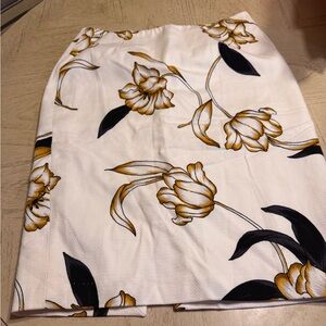 White House Black Market Floral Pencil Skirt - White and Gold